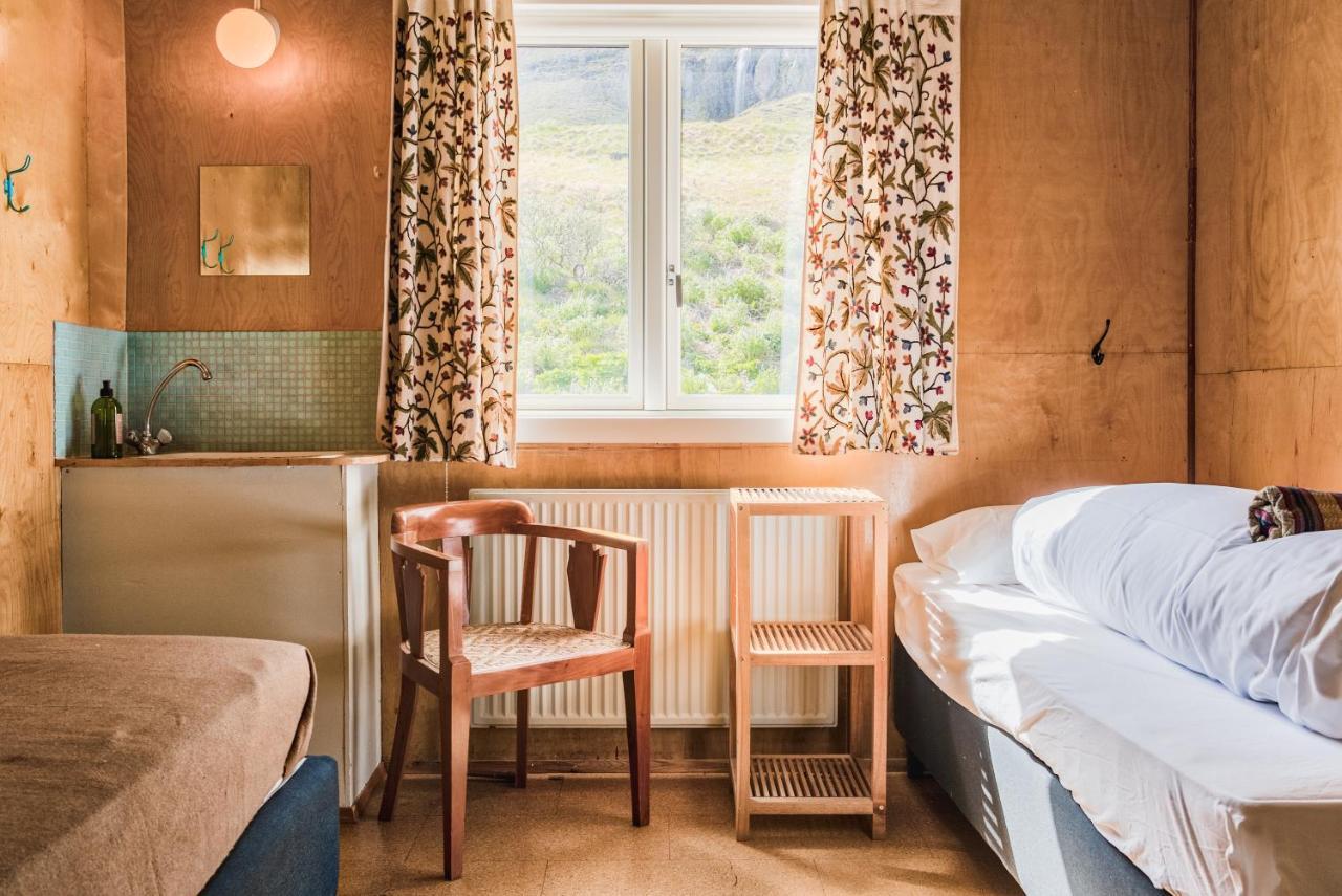 Hafaldan Hi Hostel - Harbour Building Seydisfjordur エクステリア 写真