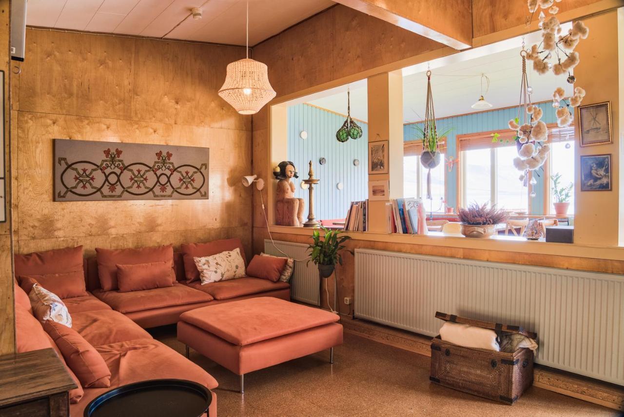 Hafaldan Hi Hostel - Harbour Building Seydisfjordur エクステリア 写真